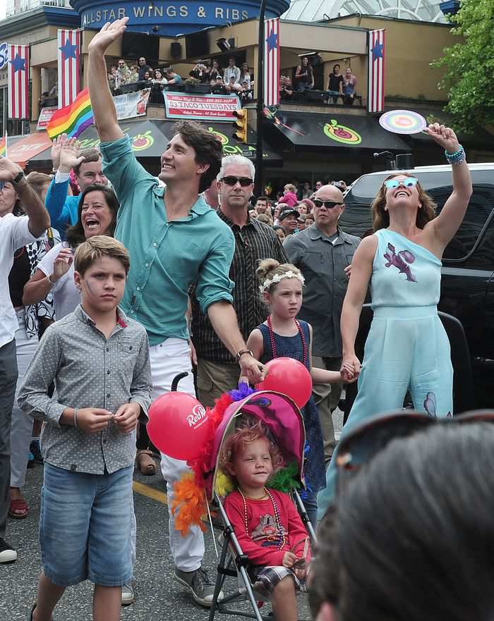 justin-trudeau-gets-loud-and-proud-in-vancouver11